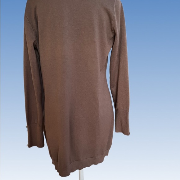Elegant Brown Women's Cardigan with Button Accents - Picture 3 of 7